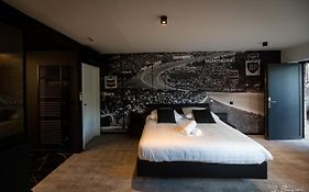 La Reine Hotel & Restaurant