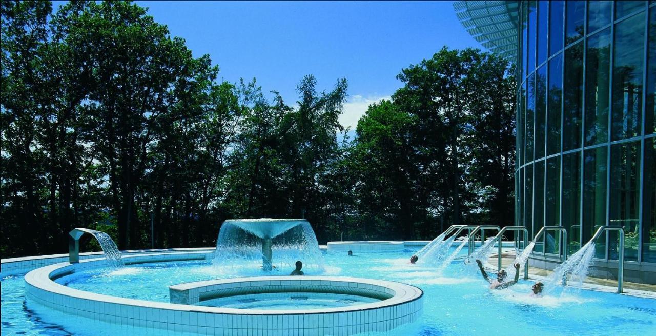 La Reine Hotel & Restaurant Spa Exteriör bild